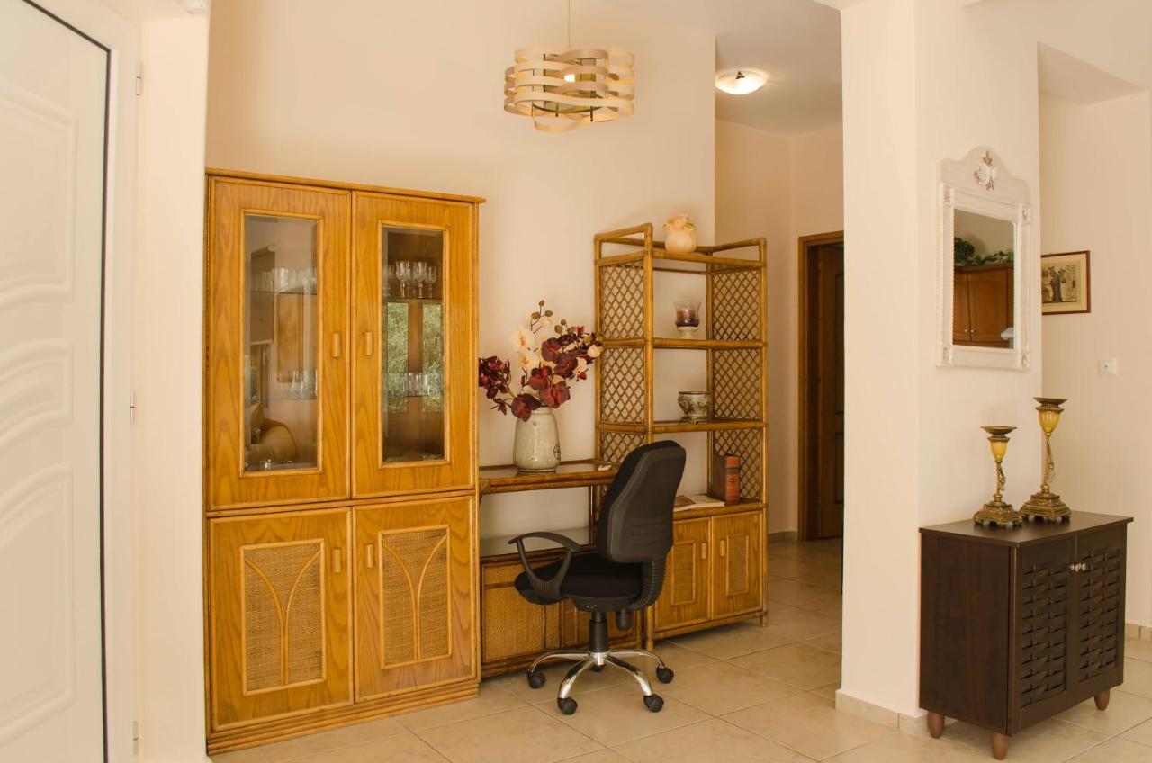 Villa Aretaki Kalamaki  Luaran gambar