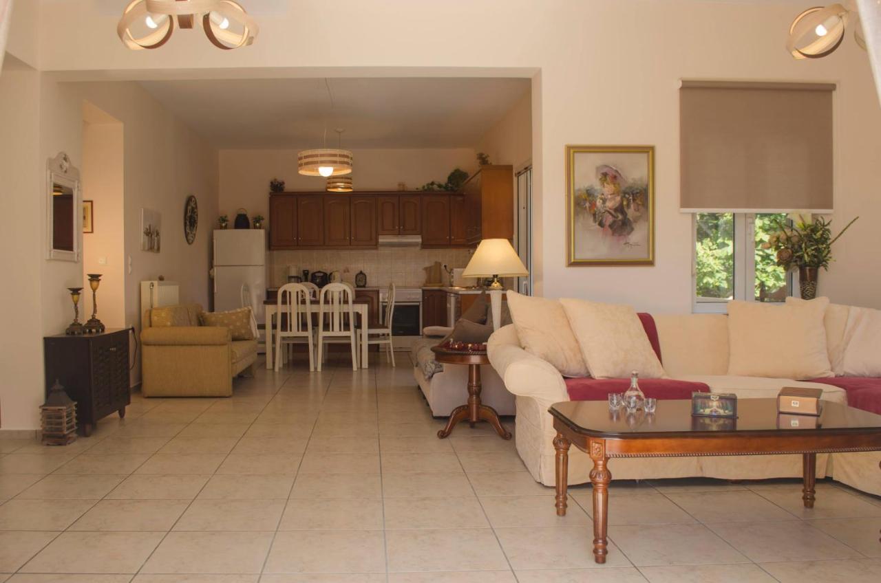 Villa Aretaki Kalamaki  Luaran gambar