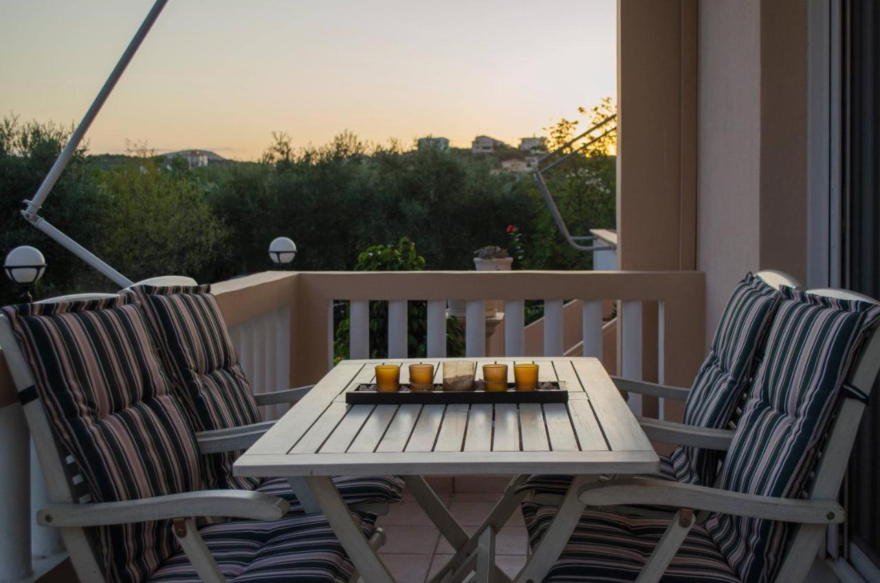 Villa Aretaki Kalamaki  Luaran gambar