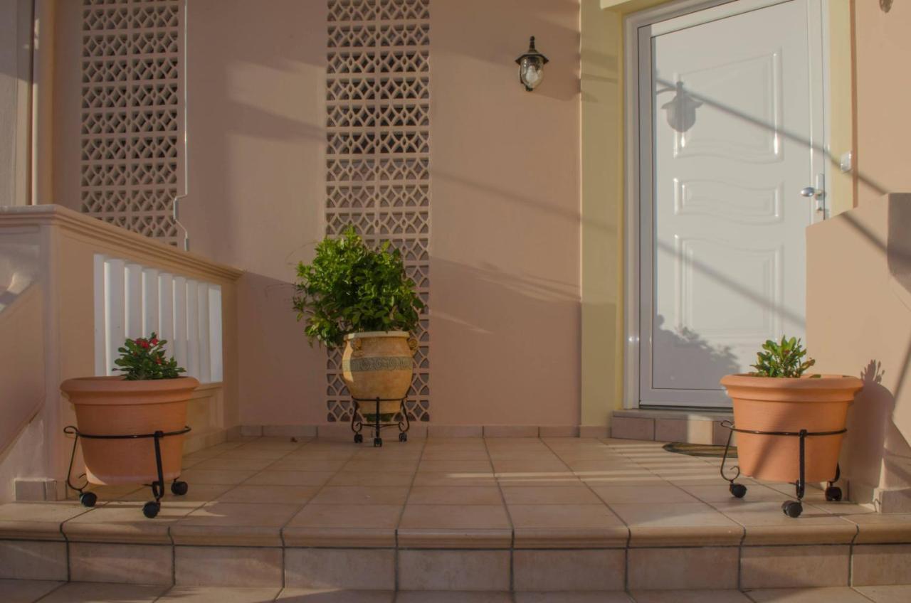 Villa Aretaki Kalamaki  Luaran gambar